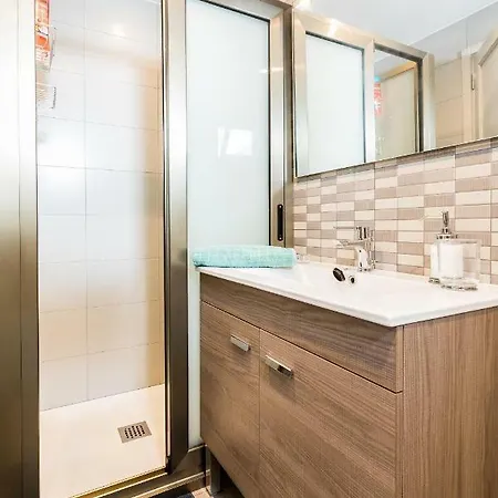 Lizzy Puerto del Carmen (Lanzarote)